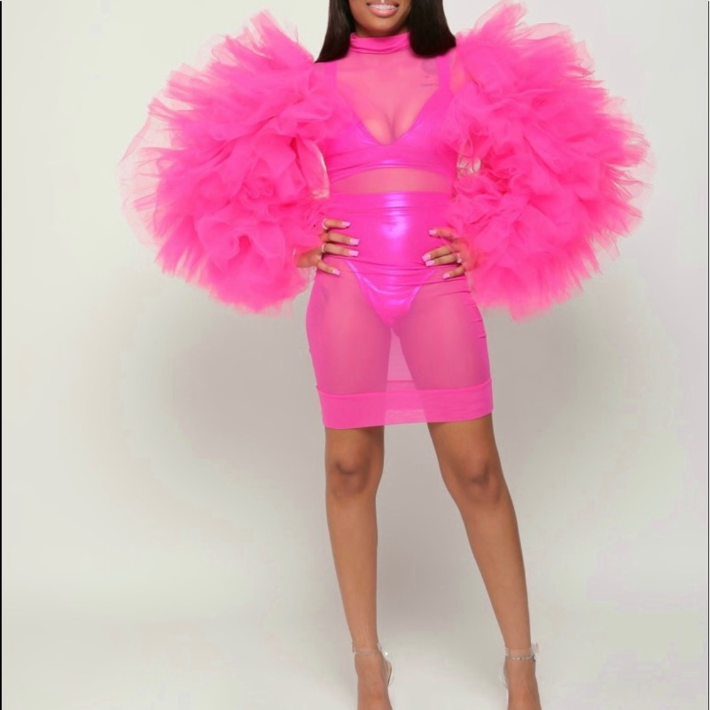 TULLE fuchsia Dress w/ undergarment